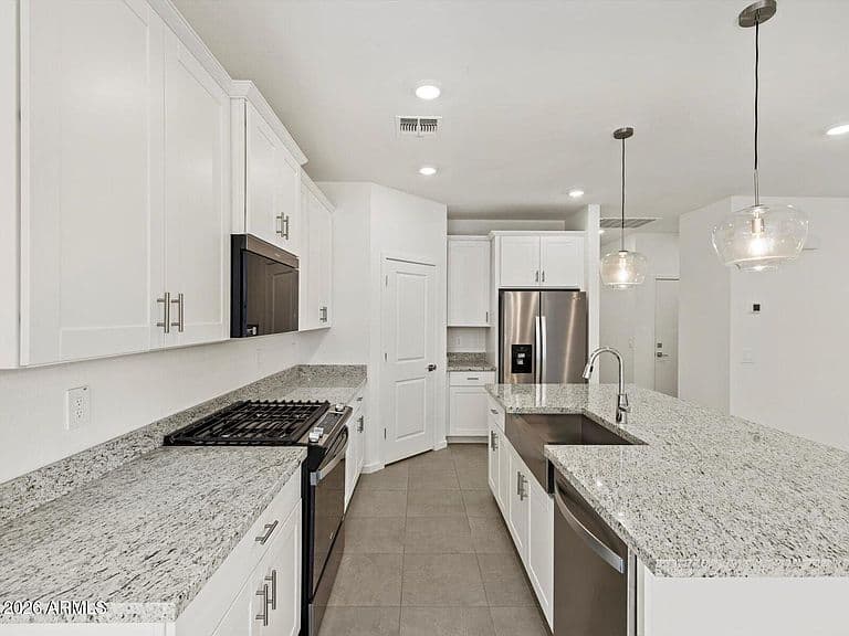 10803 W ATLANTIS Way photo 1