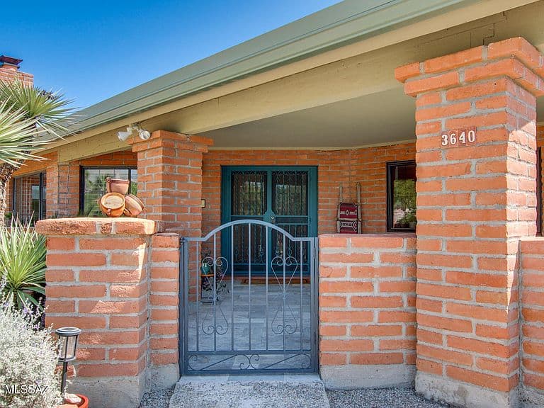3640 N River Ranch Pl photo 4