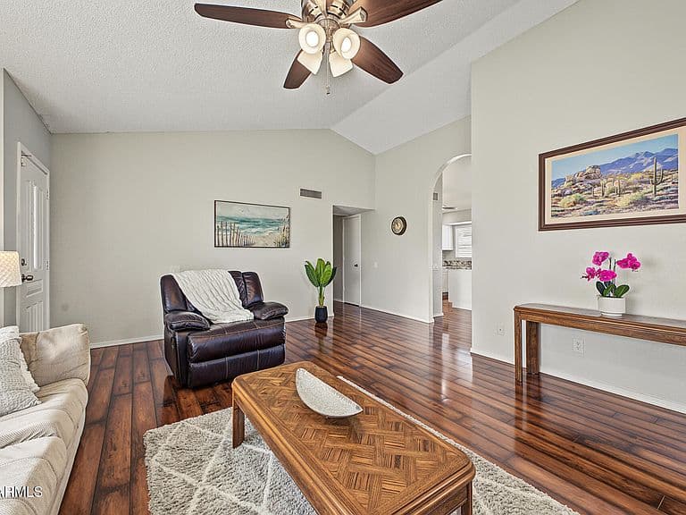 1050 E INGRAM Street photo 5