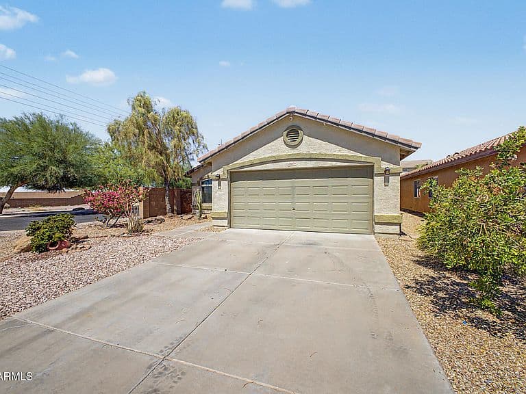 25874 W WHYMAN Street photo 5