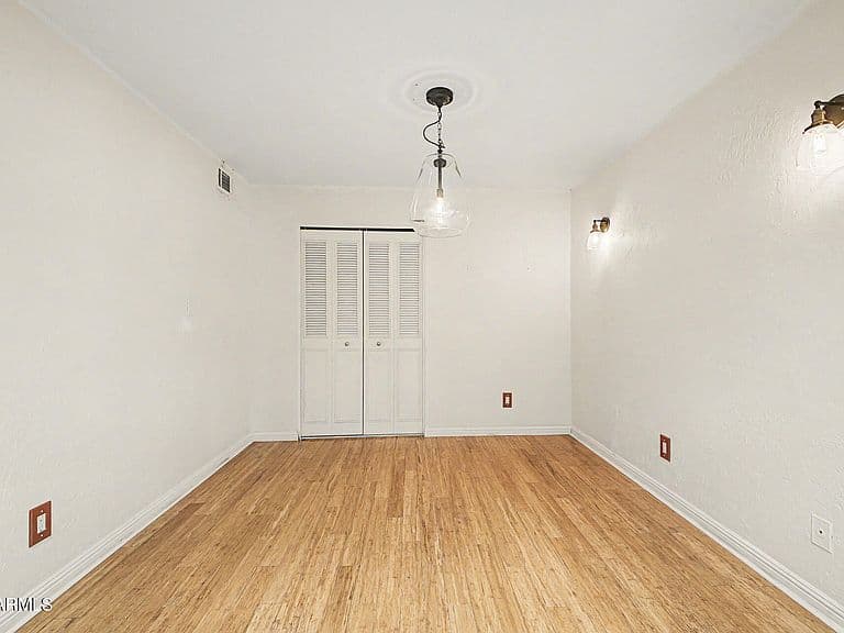 1510 W MARLBORO Drive photo 4