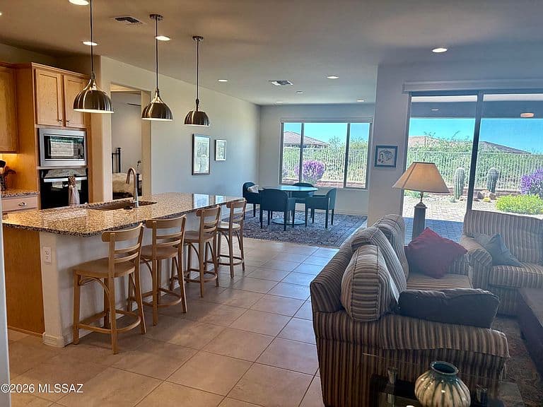 8201 S Sonoran Oak Dr photo 3