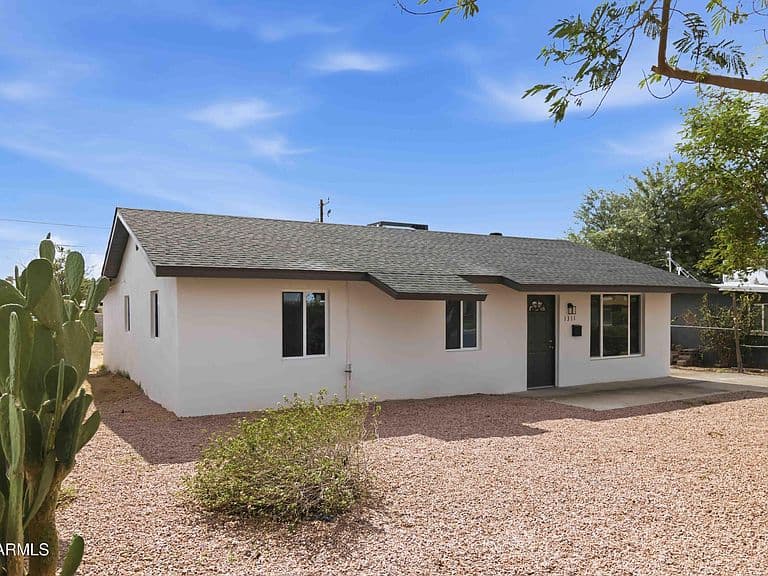 1311 W CHERYL Drive photo 2