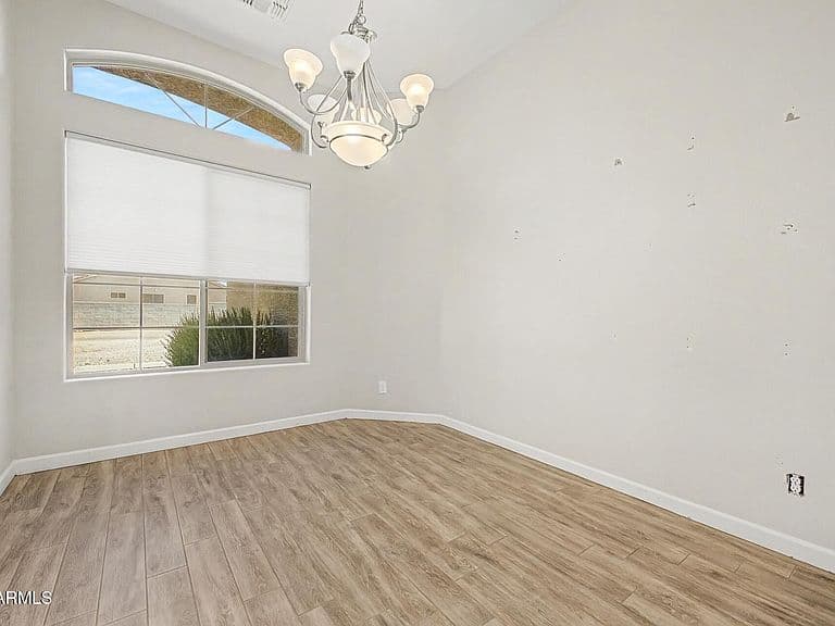 22314 W WHITE FEATHER Lane photo 3