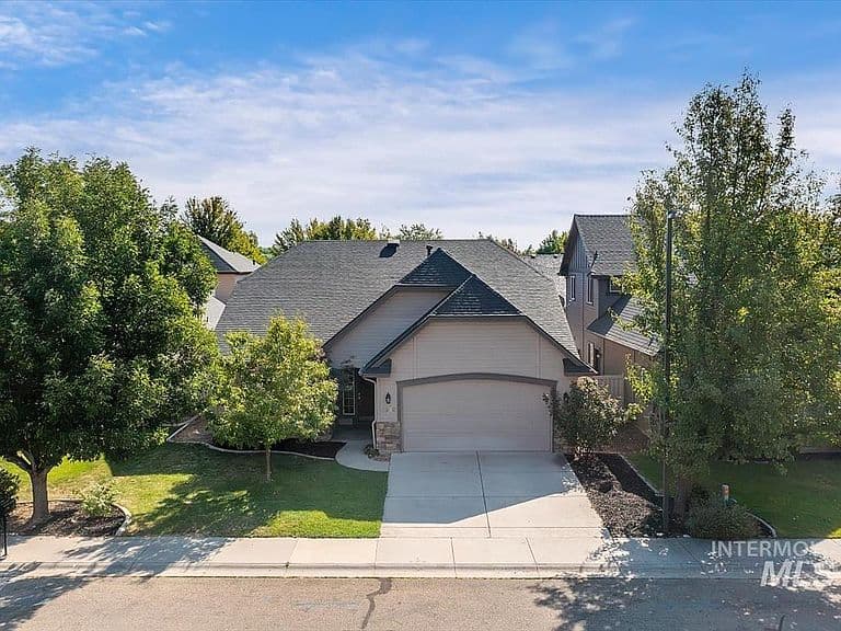 2930 N Christian Way photo 1