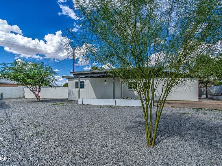 7626 W SHEILA Lane photo 4
