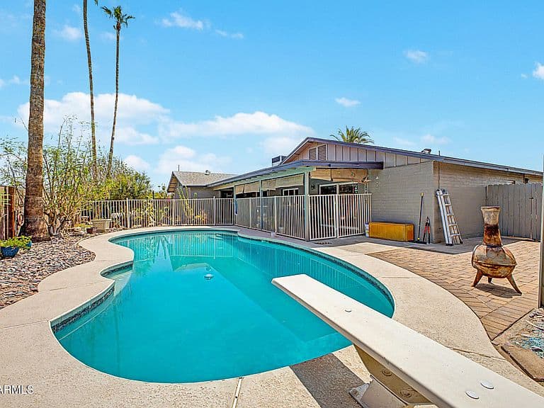 2642 W JUANITA Circle photo 1