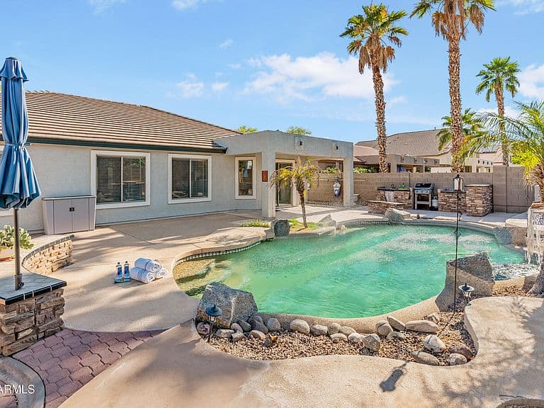13630 W REDFIELD Road photo 2