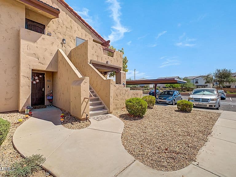 1351 N PLEASANT Drive #2049 photo 3