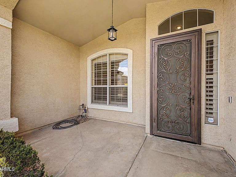 1466 E SPUR Avenue photo 4