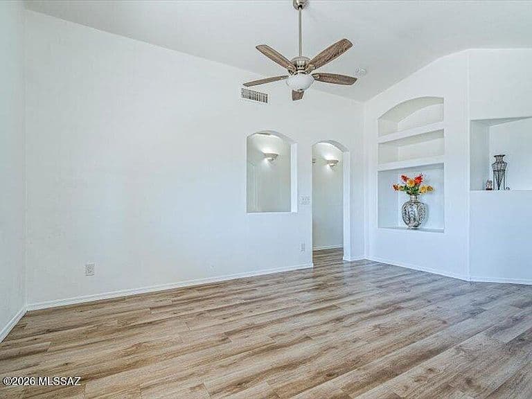 8065 N Surprise Dr photo 3