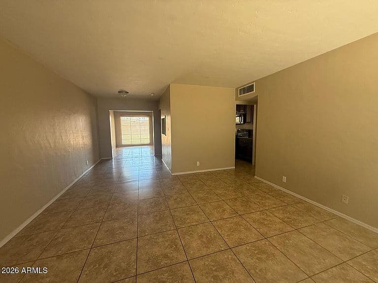 5131 N 20TH Avenue photo 2