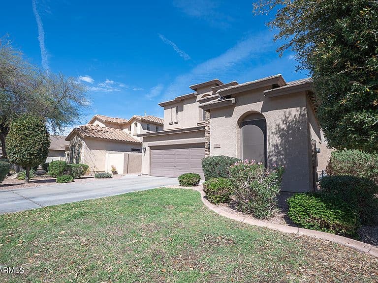 3328 E MERLOT Street photo 3