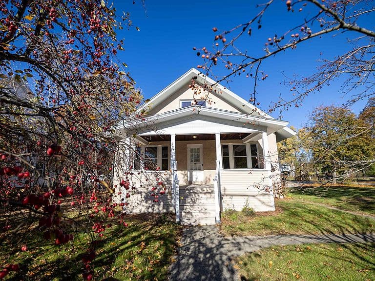 549 West Street photo 3