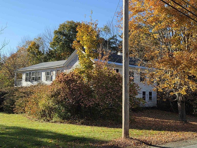 577 Canaan Street photo 1