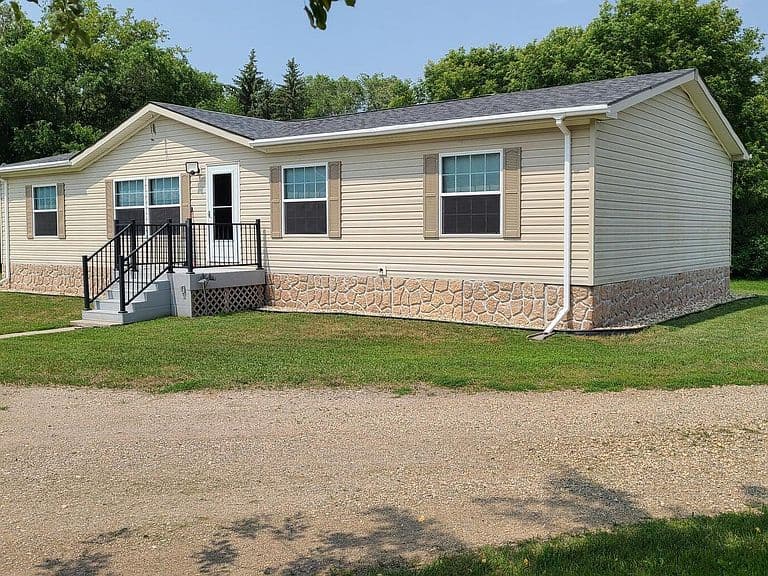 2651 Us Highway 2 photo 1