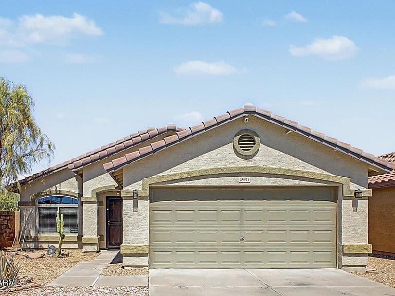 25874 W WHYMAN Street photo 2