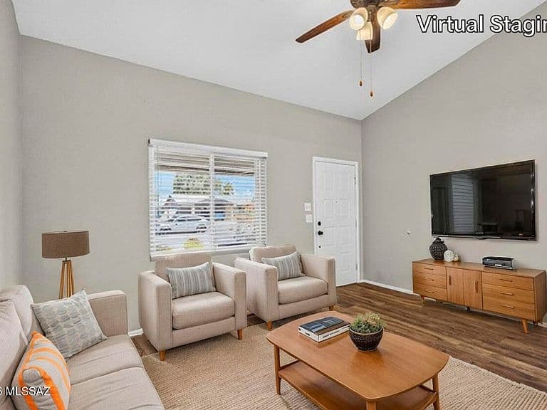 3201 W Coriander Dr photo 4
