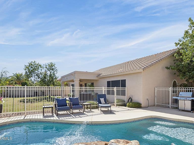 1491 W BARTLETT Way photo 4