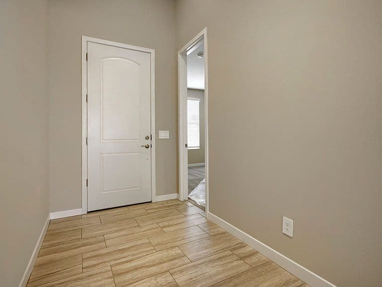 24110 W Hacienda Ave photo 2