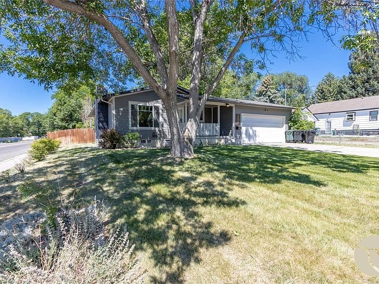2104 Rosewyn Ln photo 1