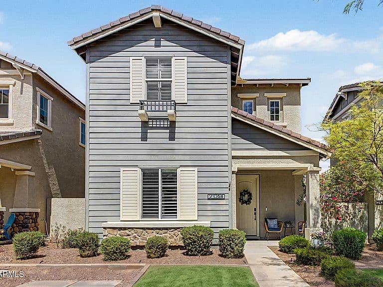 21058 W SUNRISE Lane photo 2