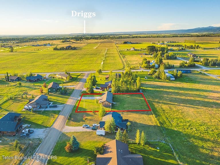 4571 Country Club Dr photo 4