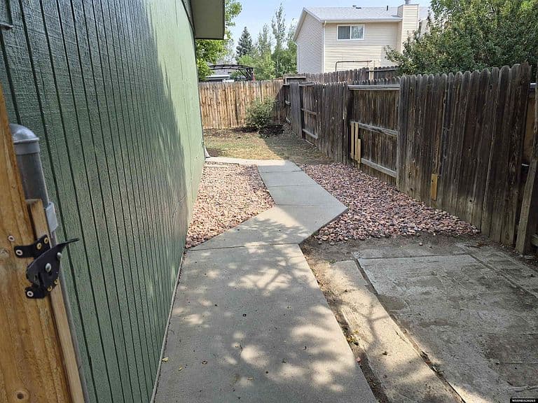 2220 18th St photo 2