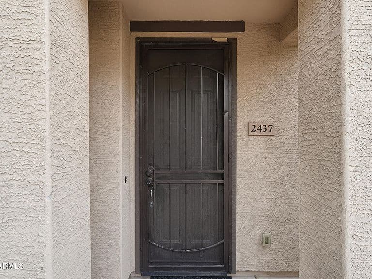 2437 N 73RD Drive photo 5