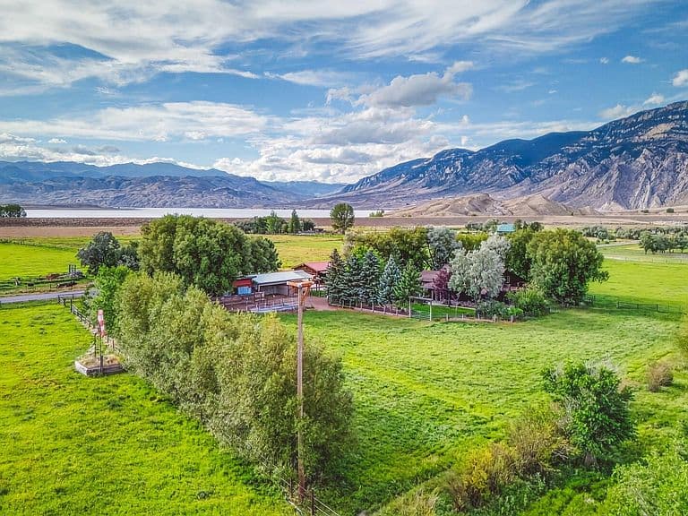 8 Mountain View Dr photo 1