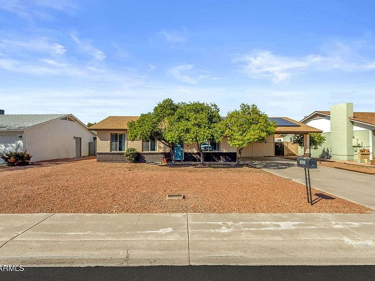 508 W SEQUOIA Drive photo 3