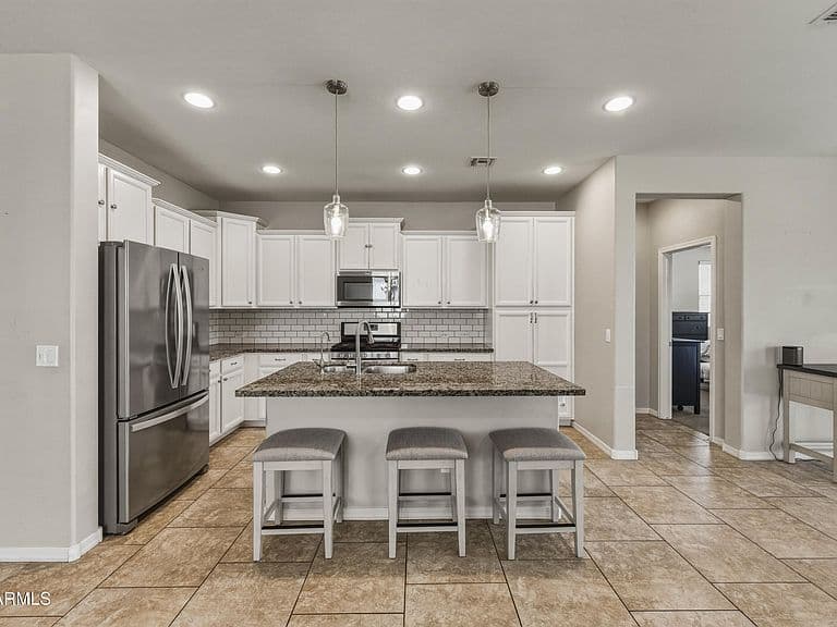 4229 W VALLEY VIEW Drive photo 4
