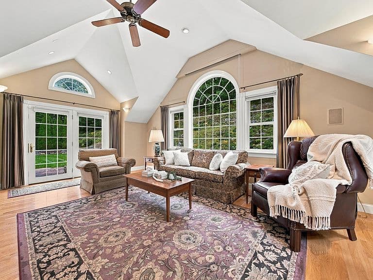 10 Winding Valley Road photo 4