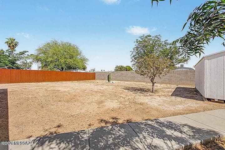2328 W Ian Pl photo 4