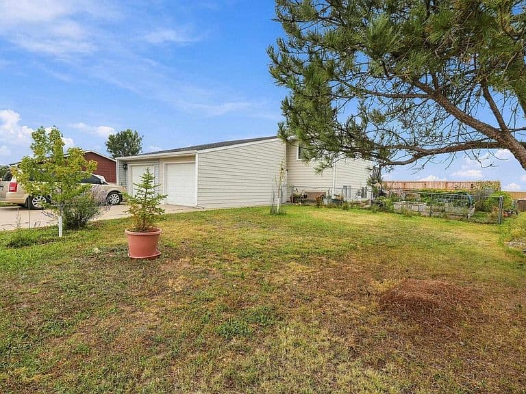 621 Ennen Dr photo 3