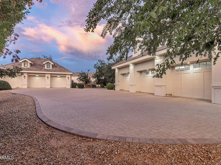 20406 E SUNSET Court photo 5