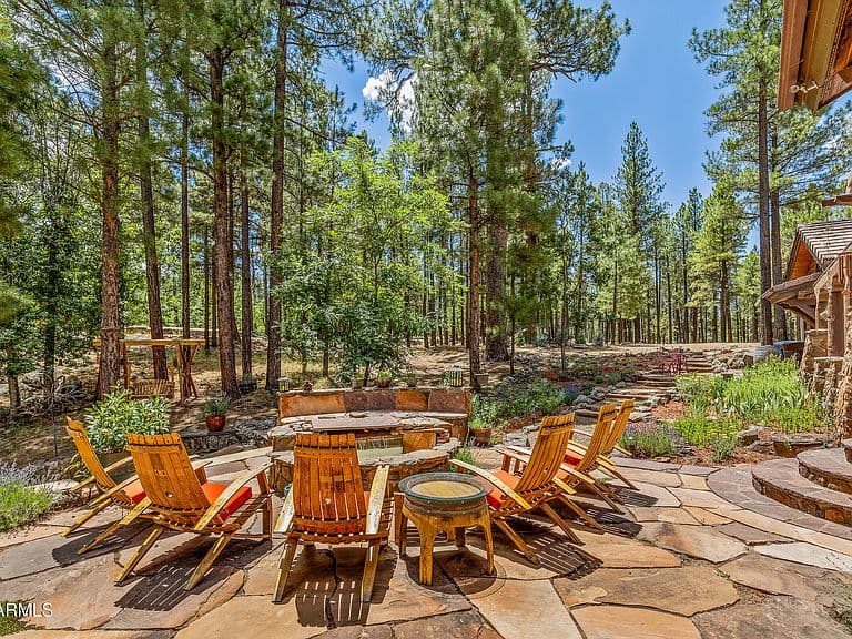 2912 N CREEKSIDE Drive photo 4