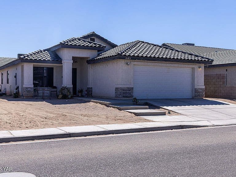 4183 E San Pedro St photo 2