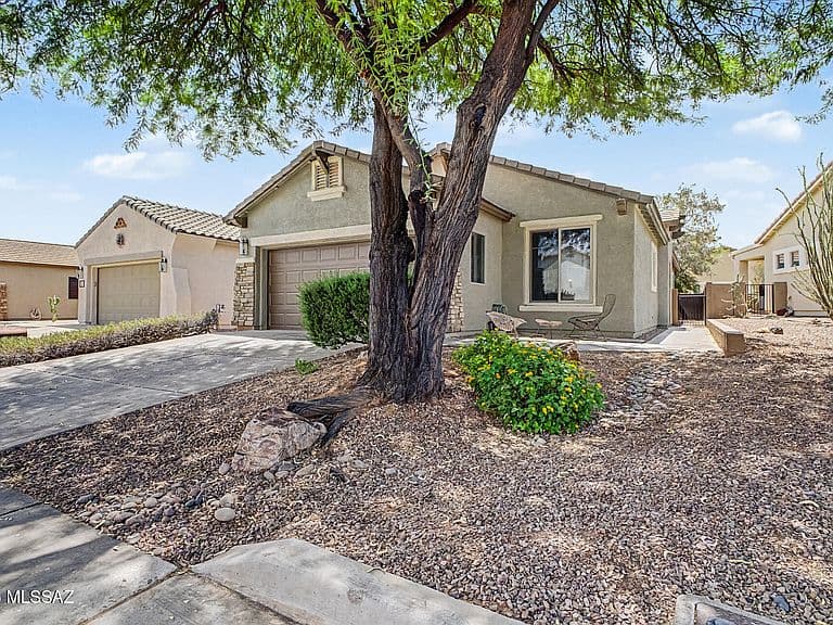 491 W Calle Moncayo photo 4