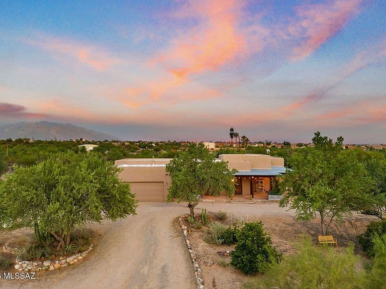 9690 N Linda Vista Pl photo 2