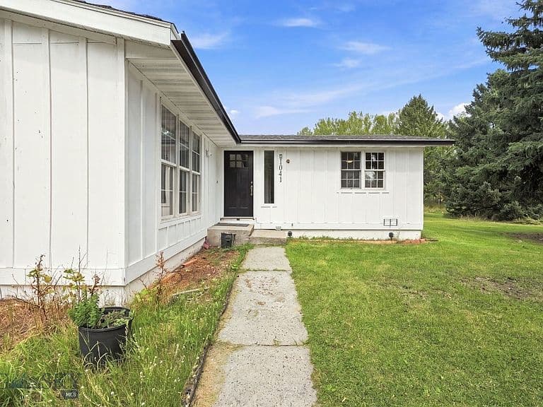 1041 Nelson Rd photo 5