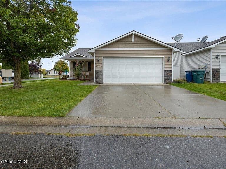 1301 N Brookhaven Ln photo 2