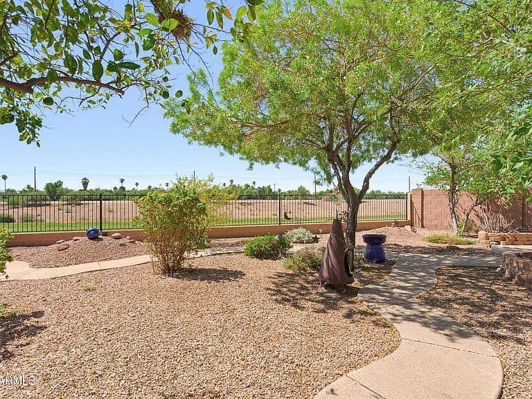 6819 W CARIBBEAN Lane photo 4
