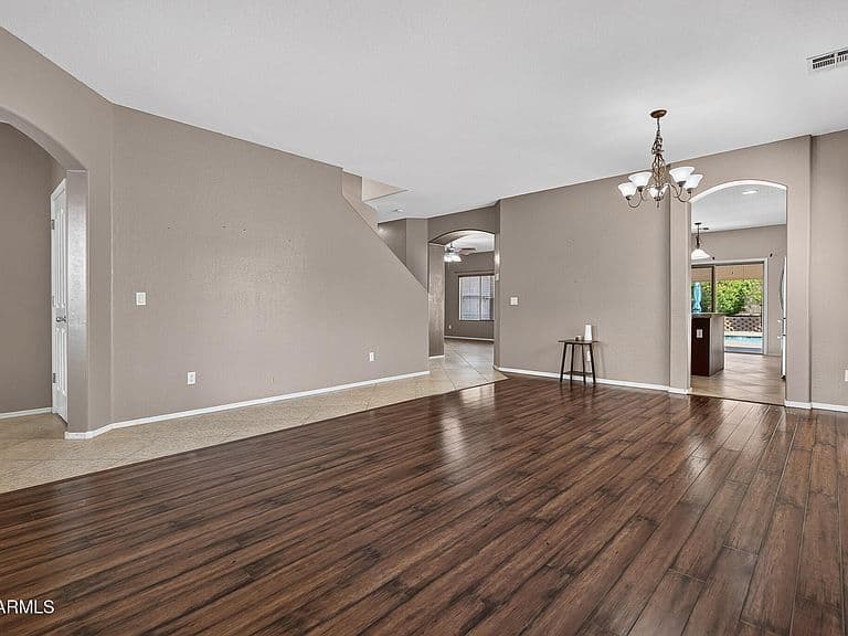 29788 W INDIANOLA Avenue photo 4