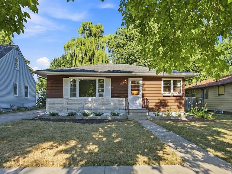 1507 14th St S photo 2