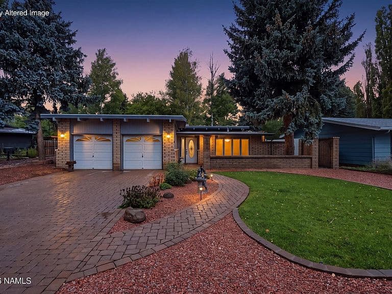 1660 W Stevanna Way photo 1