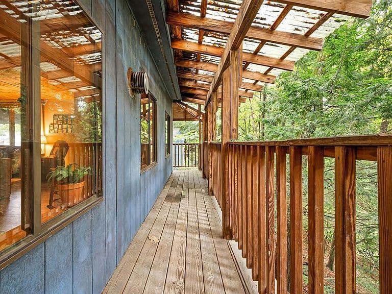 43 Mann Court photo 5