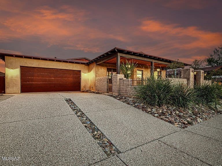 11620 N Adobe Village Pl photo 2