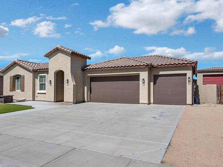 18512 W SAN MIGUEL Avenue photo 3