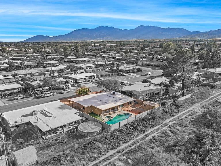 1265 Andrea Drive photo 3